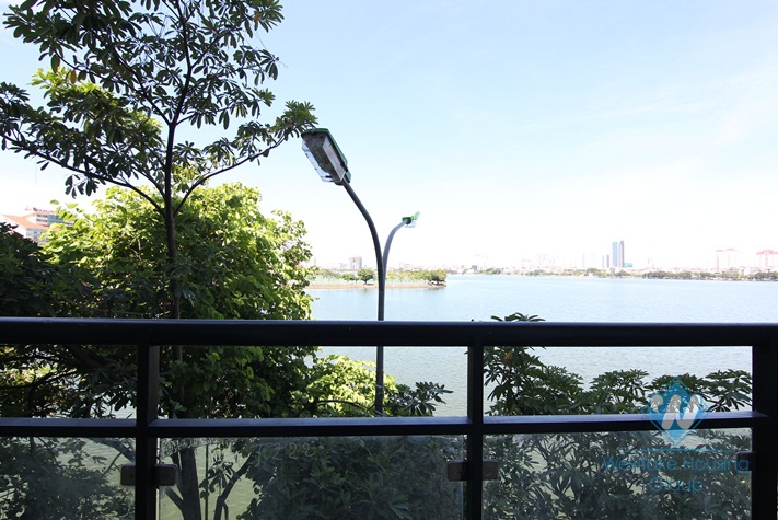 170 sqm office for rent in the heart of Tay Ho, Ha Noi